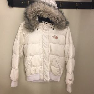 Women’s North Face 550 White Puffer Fur Trim Hood